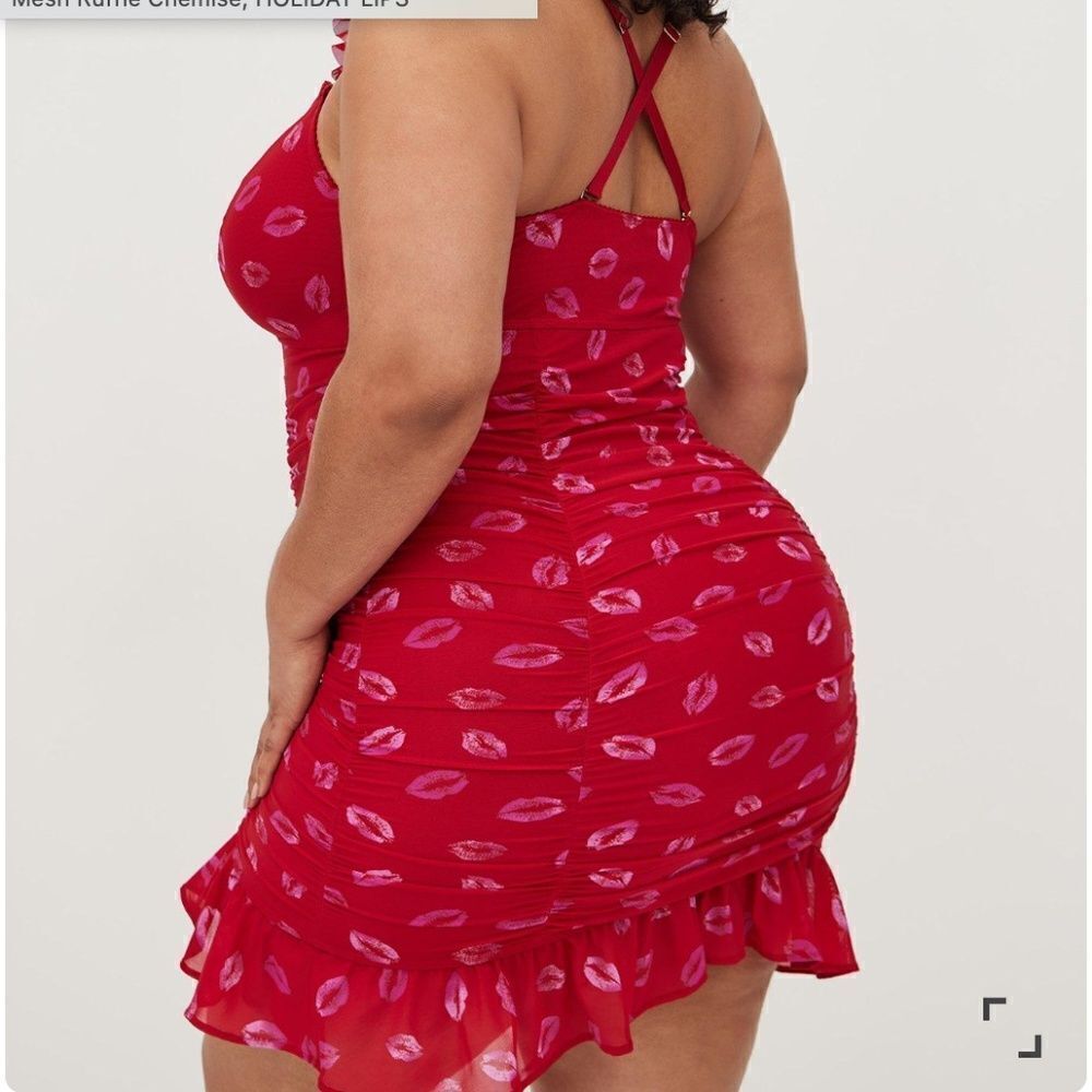 NEW Torrid Curve Size 2 Ruched Mesh Ruffle Chemise Red Lips Valentines Day NEW - Picture 5 of 13